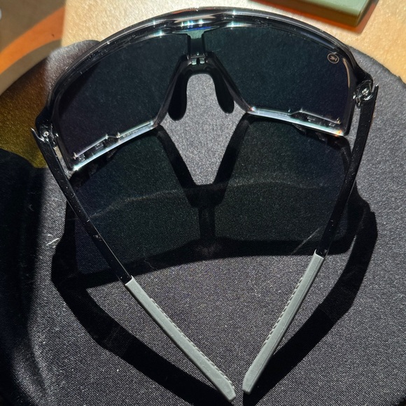 Knockaround Campeones Shield Sunglasses in Clear grey Frame mirror lens baseball - Picture 3 of 10